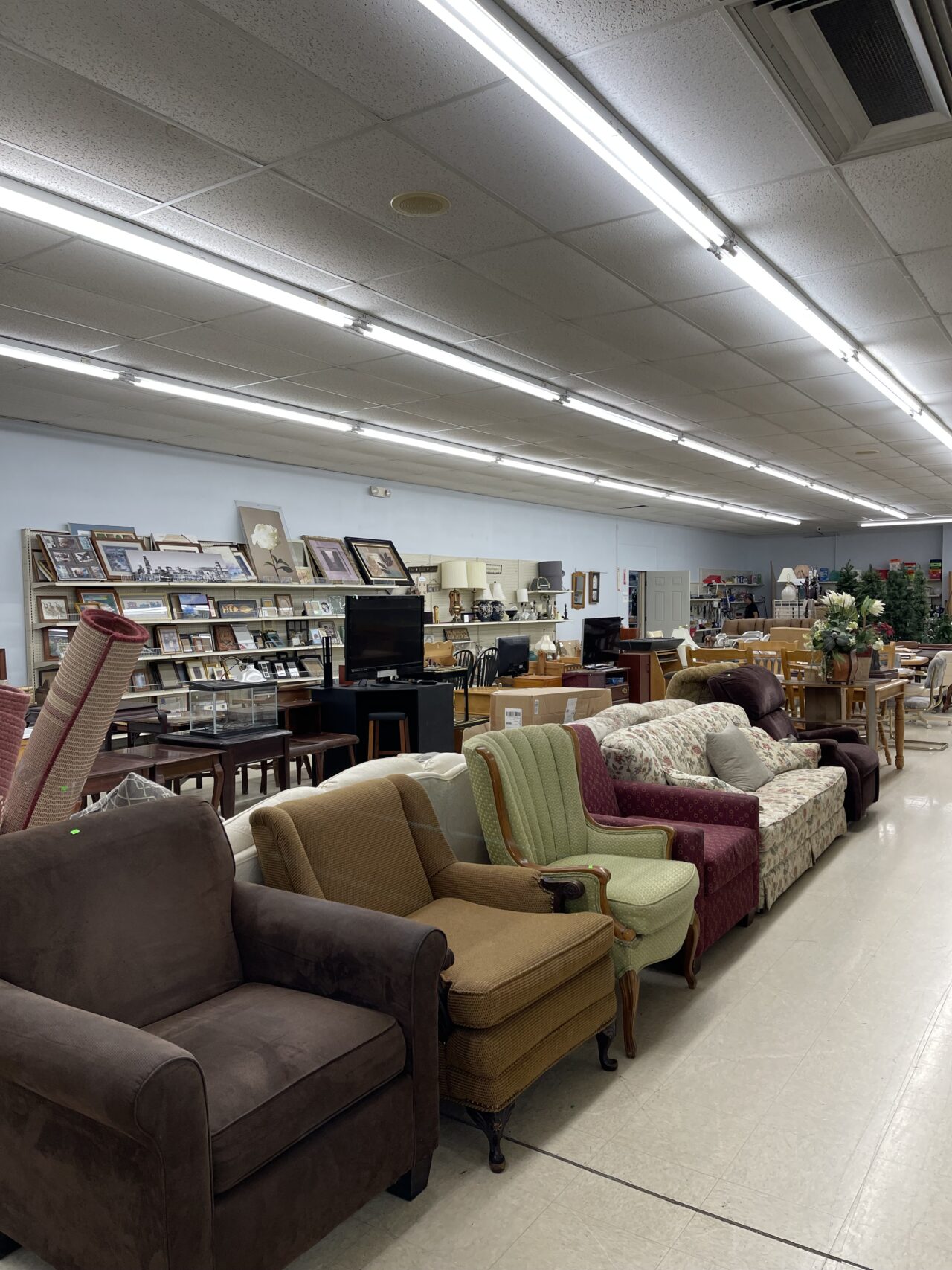 Furniture Seneca House of Concern Food Pantry, Furniture and Thrift Store,